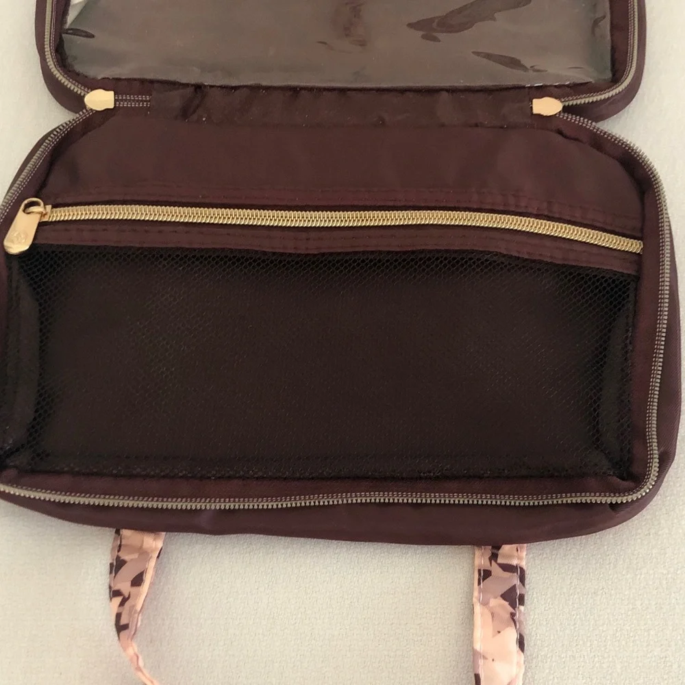 Adrienne Vittadini Cosmetic Bag